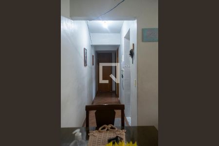 Corredor de apartamento à venda com 2 quartos, 50m² em Vila Vitorio Mazzei, São Paulo