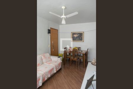 Sala de apartamento à venda com 2 quartos, 50m² em Vila Vitorio Mazzei, São Paulo