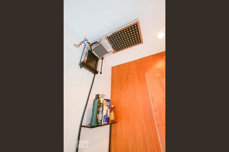 Apartamento à venda com 28m², 1 quarto e sem vaga Apartamento à venda com 28m², 1 quarto e sem vagaDetalhe banheiro suíte