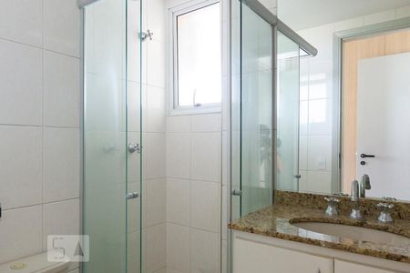Apartamento para alugar com 45m², 1 quarto e 1 vaga Apartamento para alugar com 45m², 1 quarto e 1 vagaBanheiro da Suíte