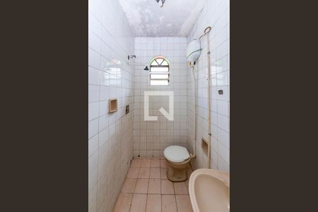 Casa à venda com 570m², 1 quarto e sem vagaBanheiro de Serviço 3