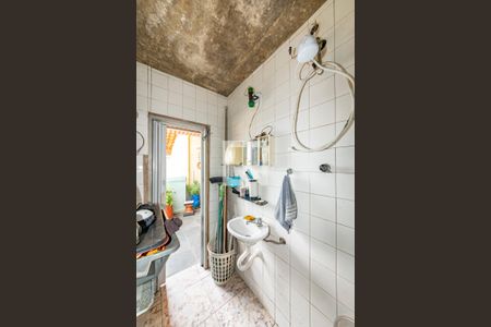 Casa à venda com 570m², 1 quarto e sem vagaBanheiro de Serviço