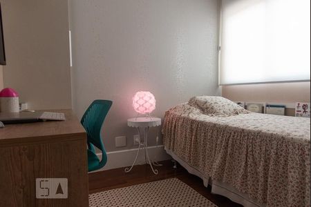 Apartamento à venda com 144m², 3 quartos e 3 vagas Apartamento à venda com 144m², 3 quartos e 3 vagasSuíte 2