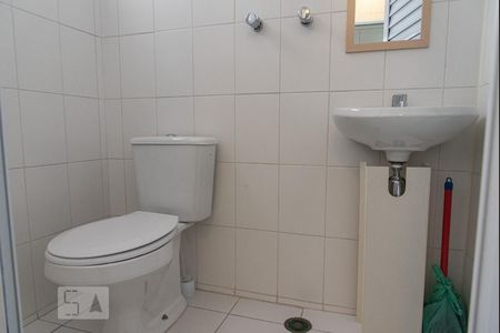 Apartamento à venda com 144m², 3 quartos e 3 vagas Apartamento à venda com 144m², 3 quartos e 3 vagasBanheiro de Serviço