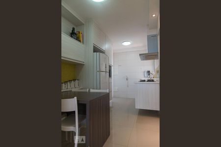 Apartamento à venda com 144m², 3 quartos e 3 vagas Apartamento à venda com 144m², 3 quartos e 3 vagasCozinha