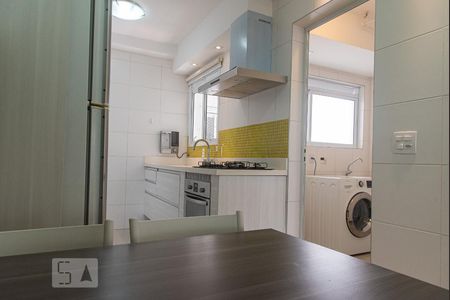Apartamento à venda com 144m², 3 quartos e 3 vagas Apartamento à venda com 144m², 3 quartos e 3 vagasCozinha
