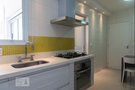Apartamento à venda com 144m², 3 quartos e 3 vagas Apartamento à venda com 144m², 3 quartos e 3 vagasCozinha