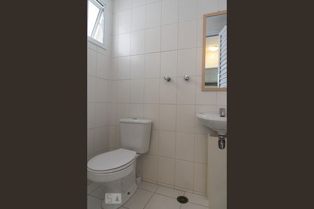 Apartamento à venda com 144m², 3 quartos e 3 vagas Apartamento à venda com 144m², 3 quartos e 3 vagasBanheiro de Serviço