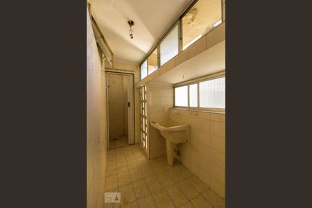Área de Serviço de apartamento para alugar com 3 quartos, 80m² em Parque São Domingos, São Paulo