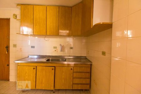 Cozinha de apartamento para alugar com 3 quartos, 80m² em Parque São Domingos, São Paulo
