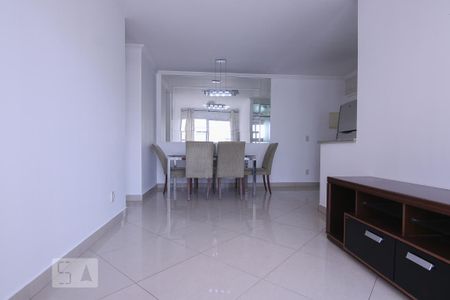 Apartamento à venda com 67m², 2 quartos e 1 vagaSala