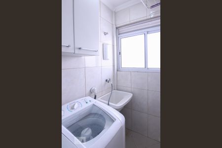 Apartamento à venda com 67m², 2 quartos e 1 vagaÁrea de Serviço