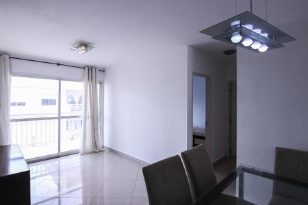 Apartamento à venda com 67m², 2 quartos e 1 vagaSala