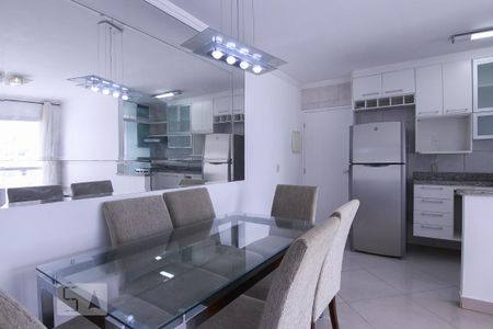 Apartamento à venda com 67m², 2 quartos e 1 vagaSala