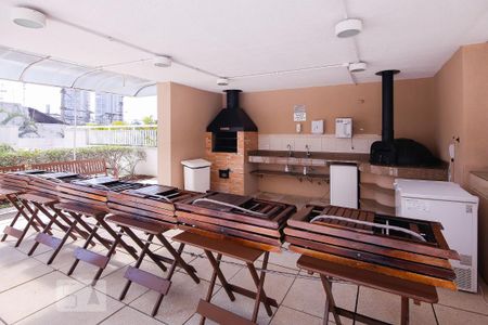 Apartamento à venda com 67m², 2 quartos e 1 vagaChurrasqueira