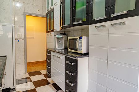 Apartamento à venda com 107m², 4 quartos e 1 vagaCozinha