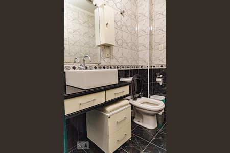 Apartamento à venda com 107m², 4 quartos e 1 vagaBanheiro