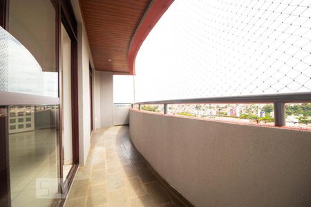 Apartamento para alugar com 146m², 3 quartos e 2 vagasSacada