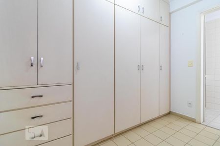 Apartamento para alugar com 146m², 3 quartos e 2 vagasQuarto de Serviço