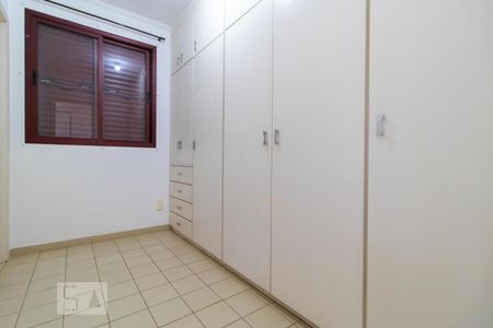 Apartamento para alugar com 146m², 3 quartos e 2 vagasQuarto de Serviço