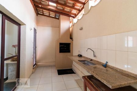 Apartamento para alugar com 146m², 3 quartos e 2 vagasÁrea comum - Churrasqueira