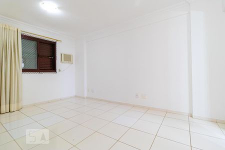 Apartamento para alugar com 146m², 3 quartos e 2 vagasSuíte