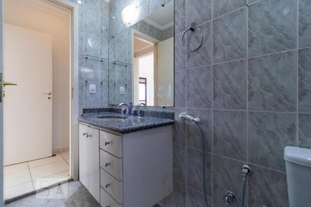 Apartamento para alugar com 146m², 3 quartos e 2 vagasBanheiro