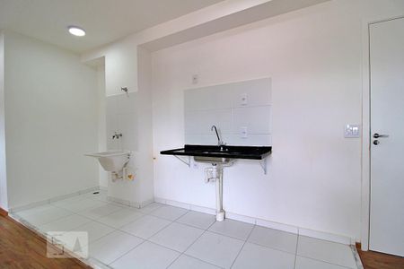 Cozinha de apartamento para alugar com 2 quartos, 40m² em Paraíso do Morumbi, São Paulo