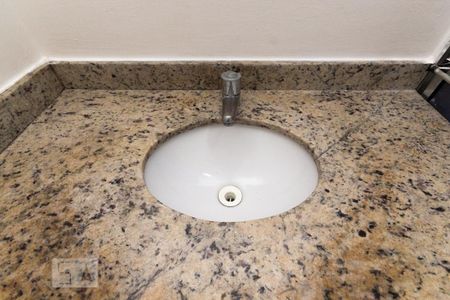 Apartamento para alugar com 65m², 3 quartos e 1 vagaDetalhe banheiro 2