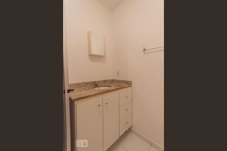 Apartamento para alugar com 65m², 3 quartos e 1 vagaBanheiro - Suite