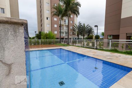 Apartamento para alugar com 65m², 3 quartos e 1 vagaÁrea comum - Piscina