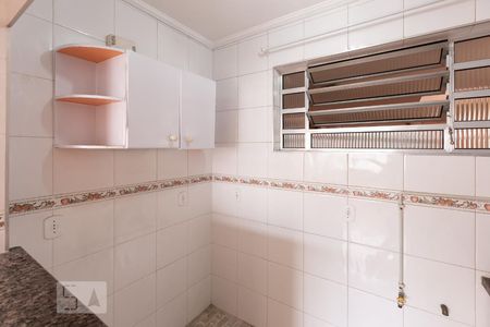 Cozinha de apartamento para alugar com 1 quarto, 33m² em Bela Vista, São Paulo