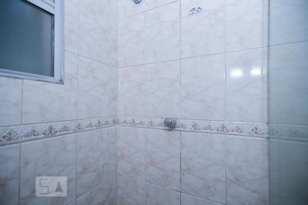 Banheiro de apartamento à venda com 2 quartos, 70m² em Jardim Atlântico, Belo Horizonte