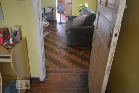 Casa à venda com 210m², 4 quartos e 2 vagasQuarto com vista para a Sala