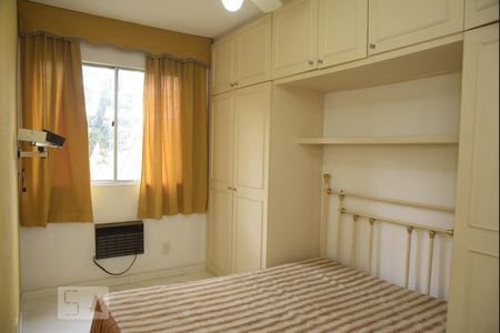 Quarto 2 de apartamento para alugar com 2 quartos, 55m² em Freguesia (jacarepaguá), Rio de Janeiro