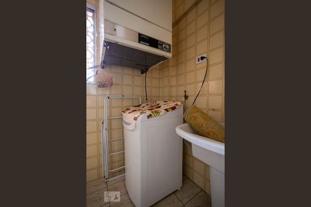 Apartamento à venda com 64m², 2 quartos e 1 vagaÁrea de Serviço