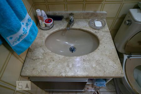 Apartamento à venda com 64m², 2 quartos e 1 vagaBanheiro