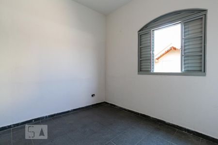 Casa à venda com 150m², 4 quartos e 3 vagas Casa à venda com 150m², 4 quartos e 3 vagasEdícula - Suíte