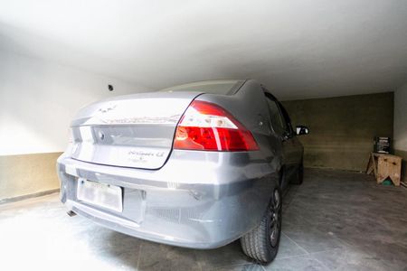 Casa à venda com 150m², 4 quartos e 3 vagas Casa à venda com 150m², 4 quartos e 3 vagasGaragem