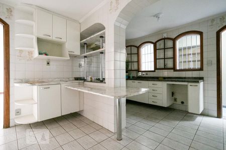 Casa à venda com 150m², 4 quartos e 3 vagas Casa à venda com 150m², 4 quartos e 3 vagasCozinha