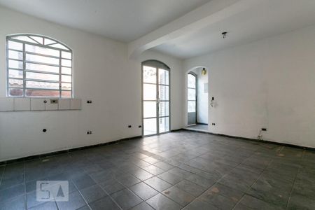 Casa à venda com 150m², 4 quartos e 3 vagas Casa à venda com 150m², 4 quartos e 3 vagasEdícula - Sala