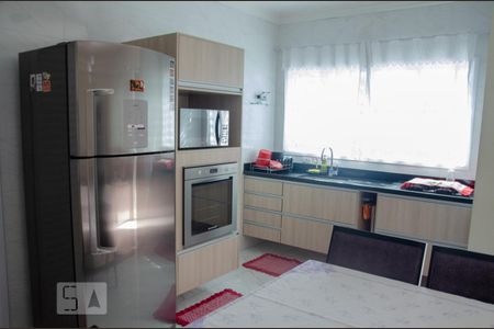 Cozinha de casa para alugar com 2 quartos, 120m² em Vila Medeiros, São Paulo