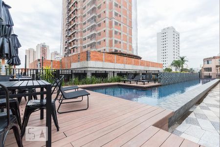 Studio à venda com 30m², 1 quarto e 1 vagaPiscina