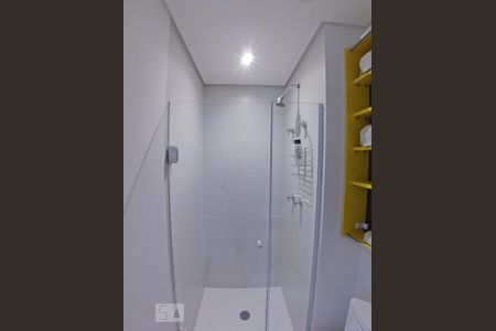 Banheiro de kitnet/studio à venda com 1 quarto, 30m² em Vila Cordeiro, São Paulo