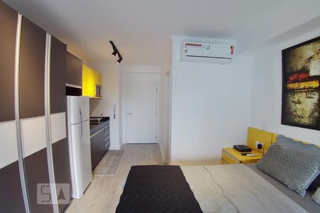 Studio à venda com 30m², 1 quarto e 1 vagaKItnet