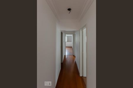 Corredor de apartamento para alugar com 3 quartos, 120m² em Consolação, São Paulo