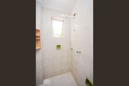 banheiro de apartamento para alugar com 1 quarto, 42m² em Petrópolis, Porto Alegre