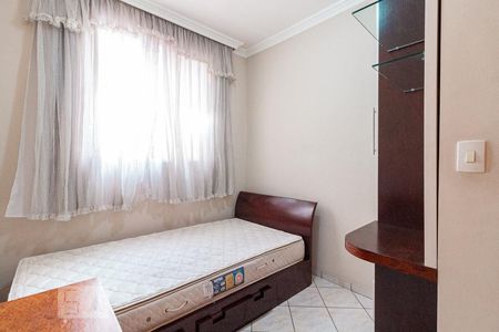 Apartamento para alugar com 70m², 2 quartos e 2 vagasQuarto