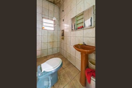 Casa à venda com 245m², 2 quartos e 1 vaga Casa à venda com 245m², 2 quartos e 1 vagaBanheiro