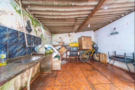Casa à venda com 245m², 2 quartos e 1 vaga Casa à venda com 245m², 2 quartos e 1 vagaTerraço